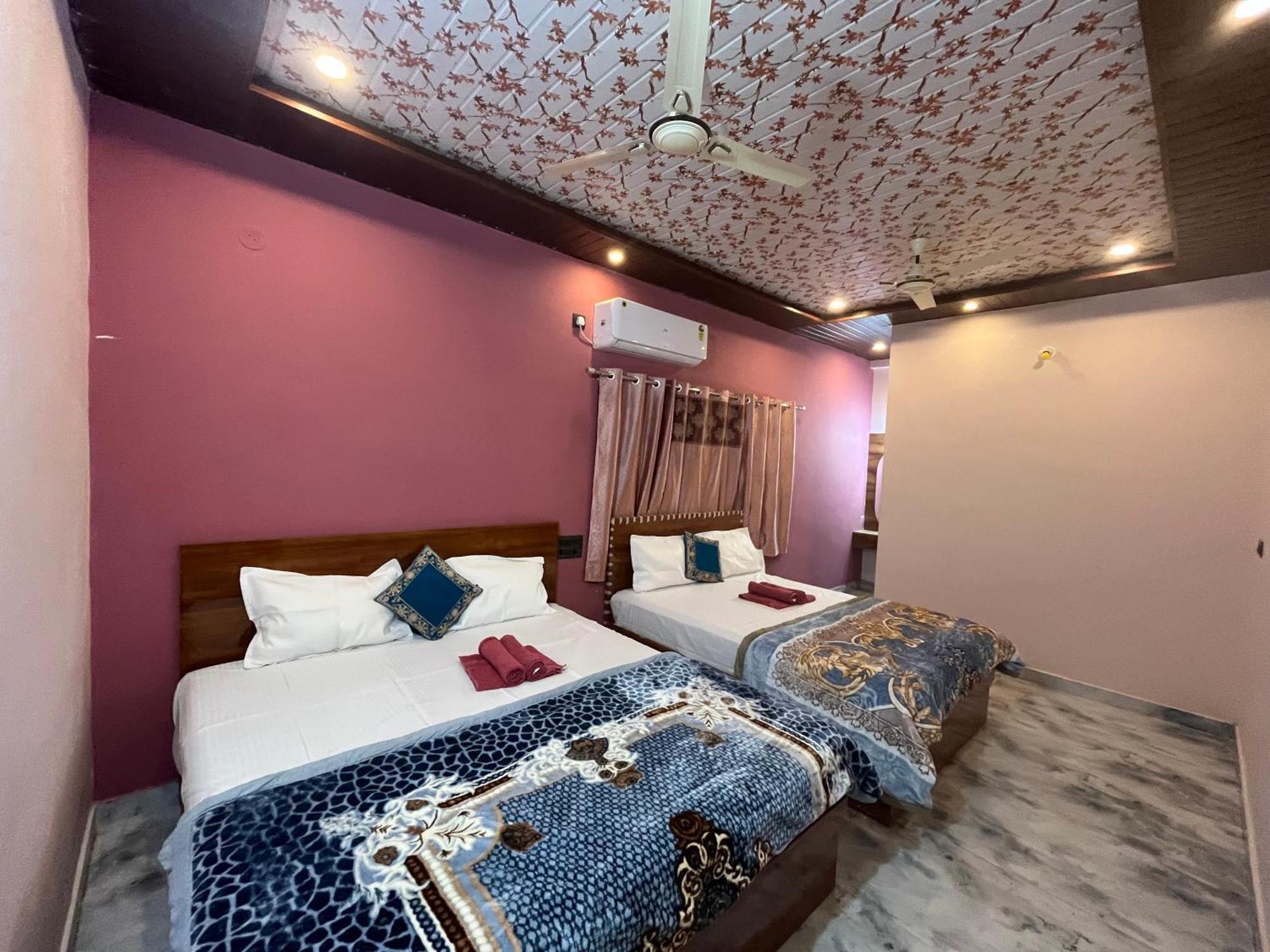 Manoj Homestay Hampi Exterior photo